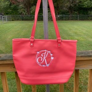 Thirty-One City Chic Bag in Coral